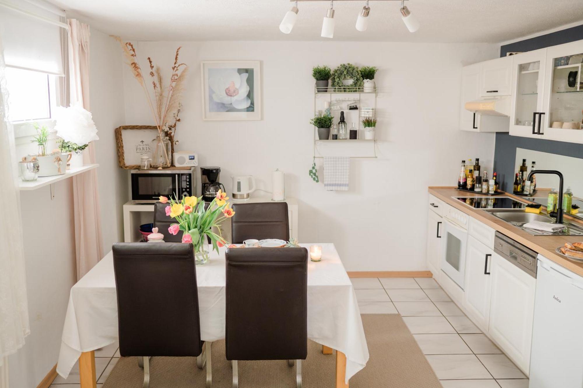 Buchlindenweg - Zimmer & Ferienwohnung Breitscheid  Extérieur photo